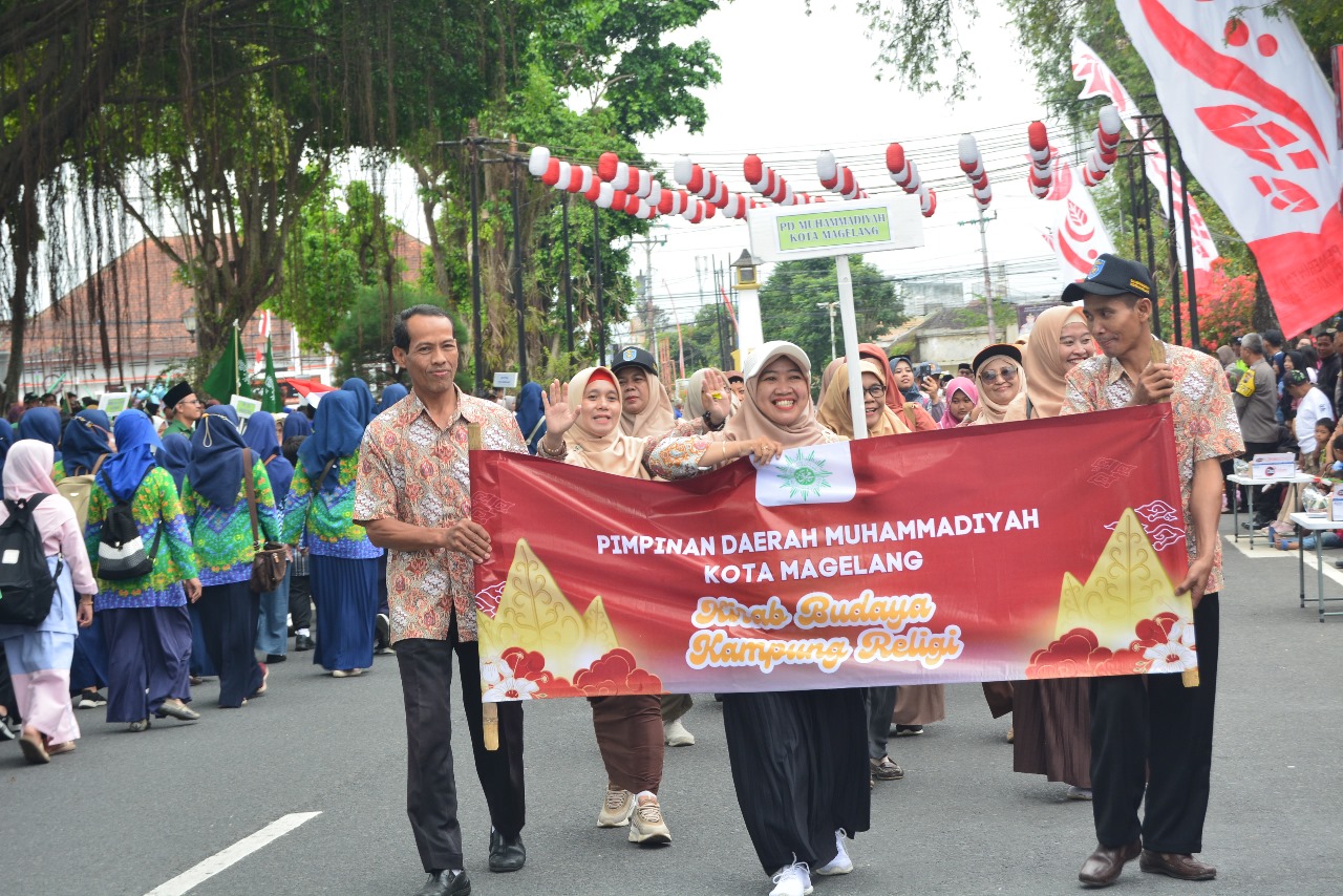 Kirab Budaya Kampung Religi